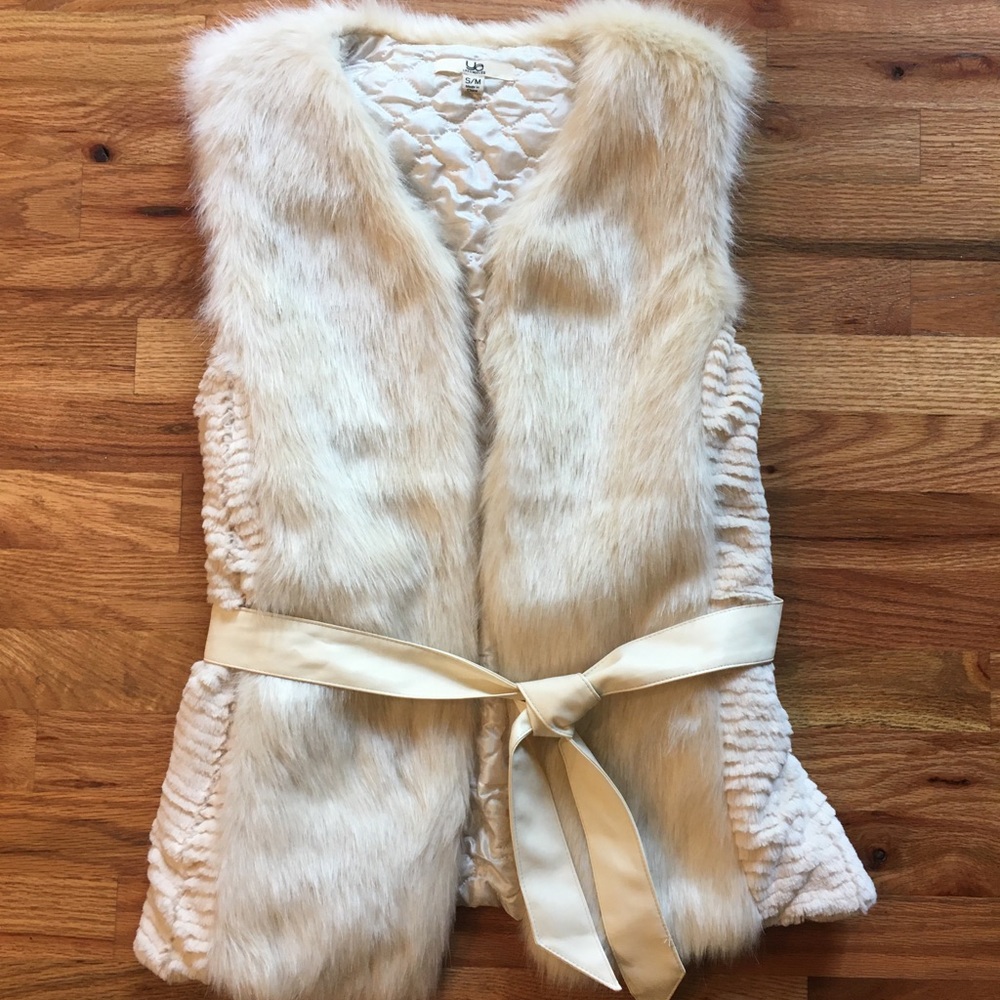 Furry vest, perfect for fall!